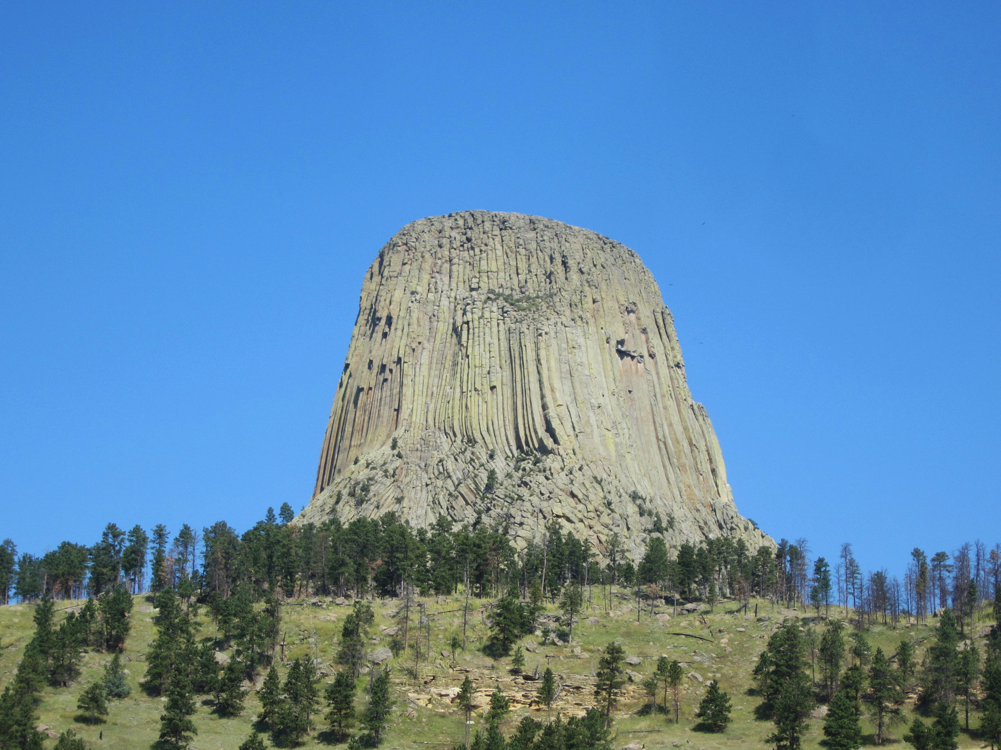 Canon PowerShot ELPH 100 HS (IXUS 115 HS / IXY 210F) sample photo. Rocky sentinel photography