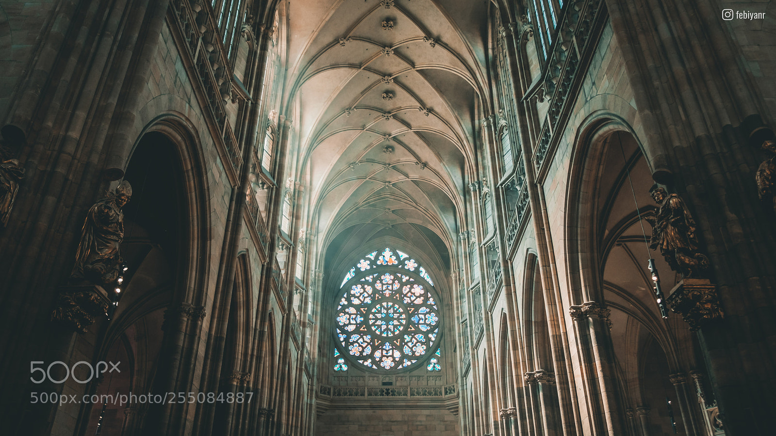 Fujifilm X-T20 sample photo. Gothic interior of saint photography