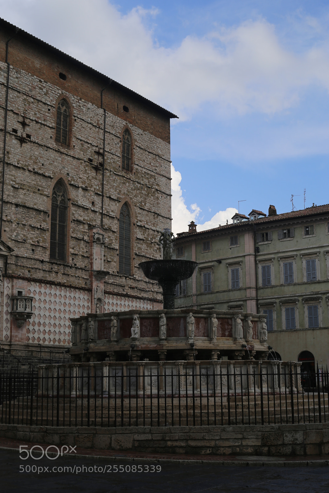 Canon EOS 6D + Canon EF 50mm F1.8 II sample photo. Trip to umbria tuscany photography
