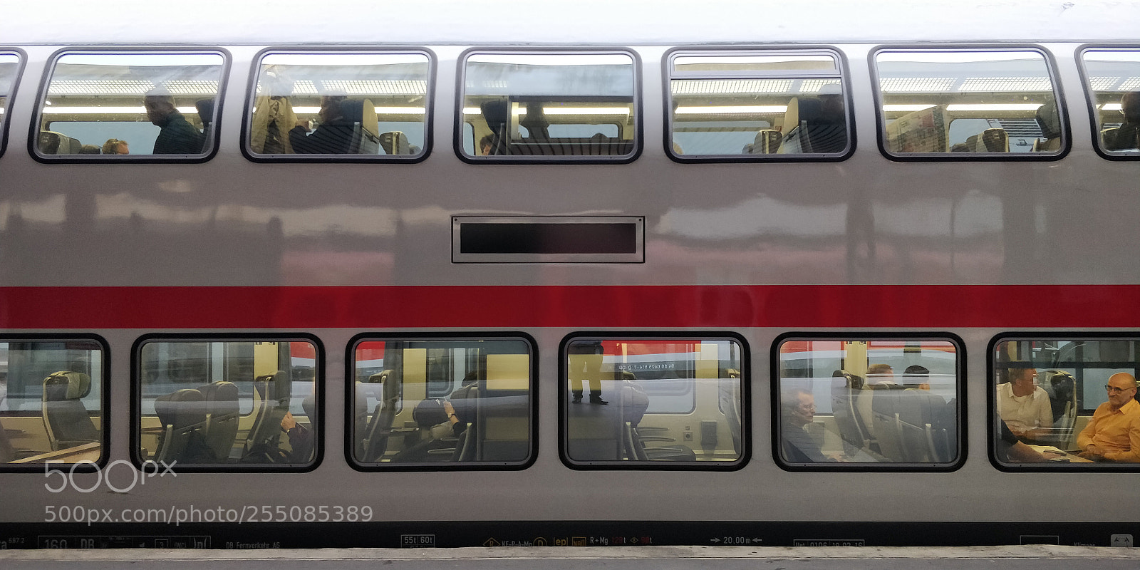 OnePlus 5T sample photo. Grid photography