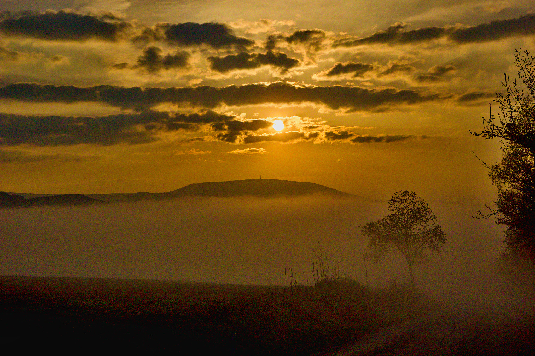 Canon EF-S 17-55mm F2.8 IS USM sample photo. Daybreak photography