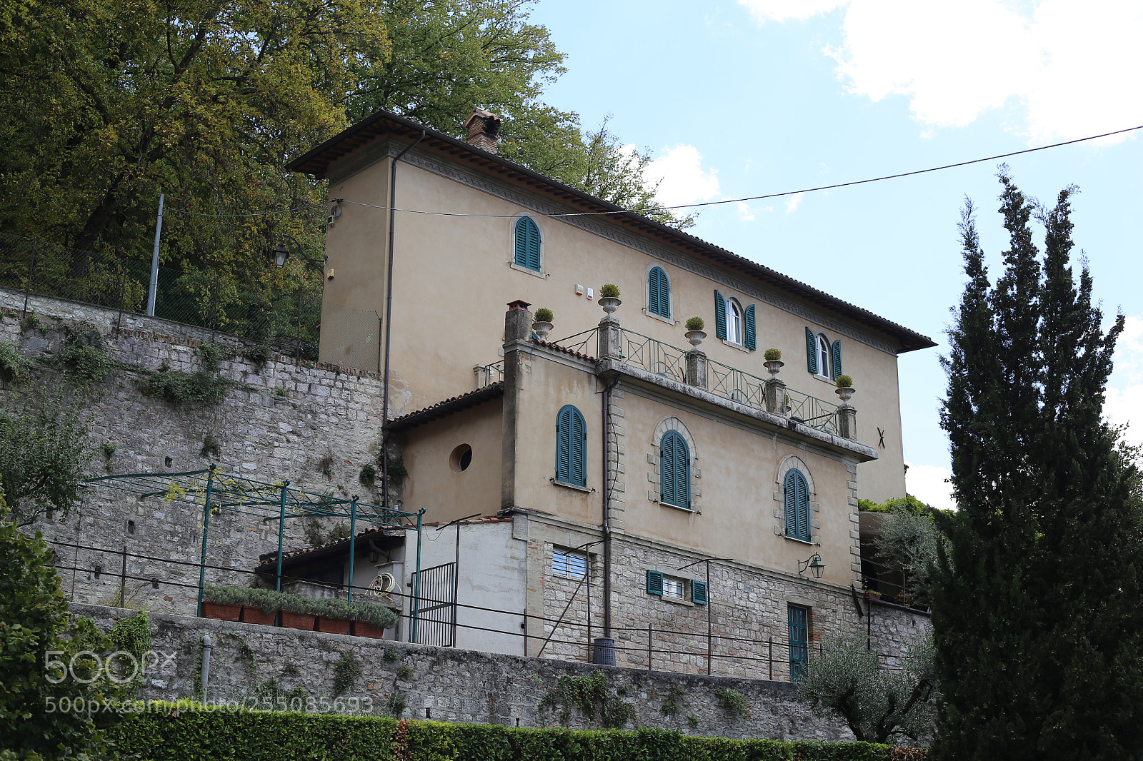 Canon EOS 6D + Canon EF 50mm F1.8 II sample photo. Trip to umbria tuscany photography