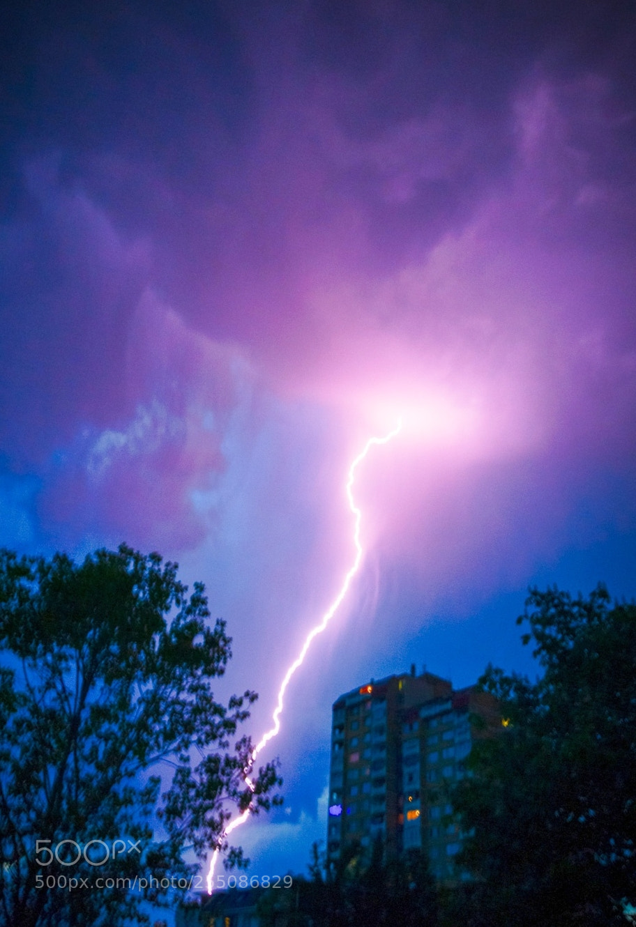 HUAWEI Mate 10 Lite sample photo. Lightning photography