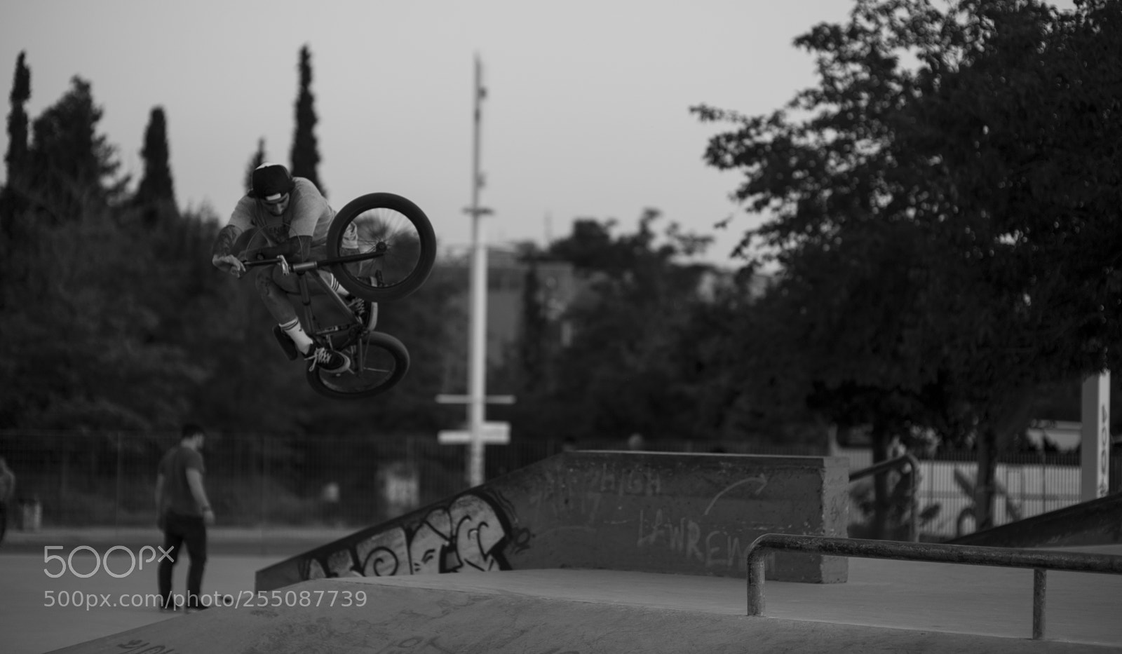 Nikon D700 sample photo. Getting some air photography