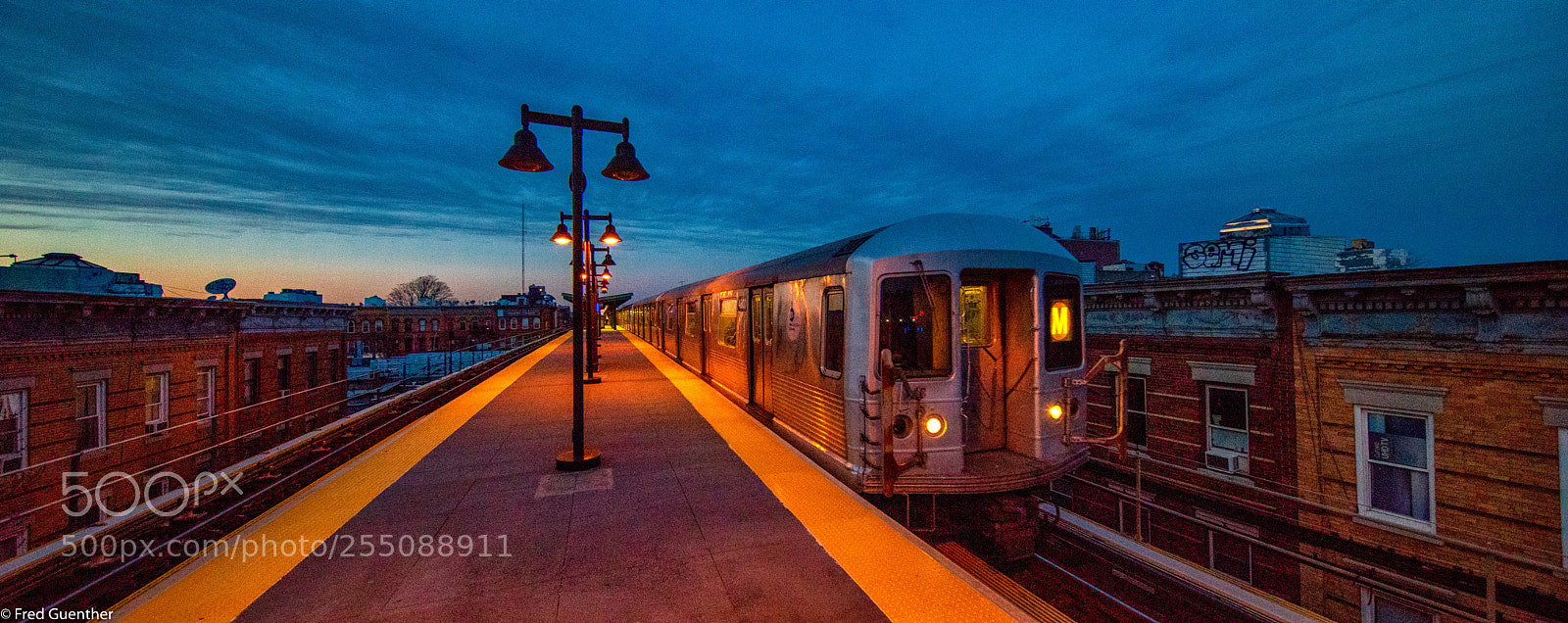 Nikon D810 sample photo. M train seneca avenue photography