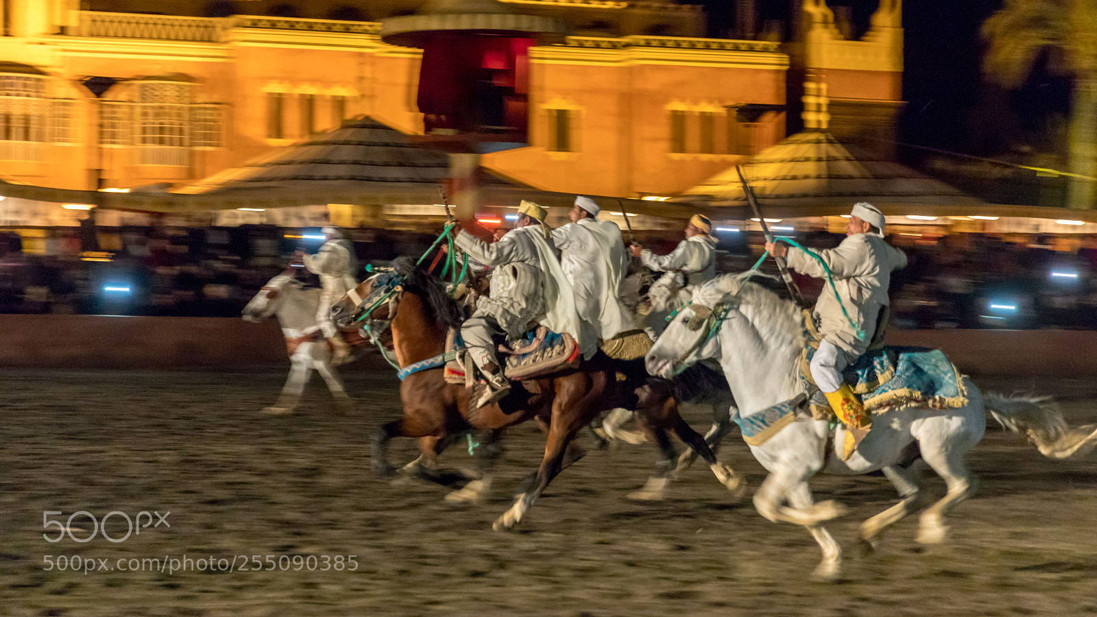 Canon EOS 5D Mark IV sample photo. One evening in marrakech photography