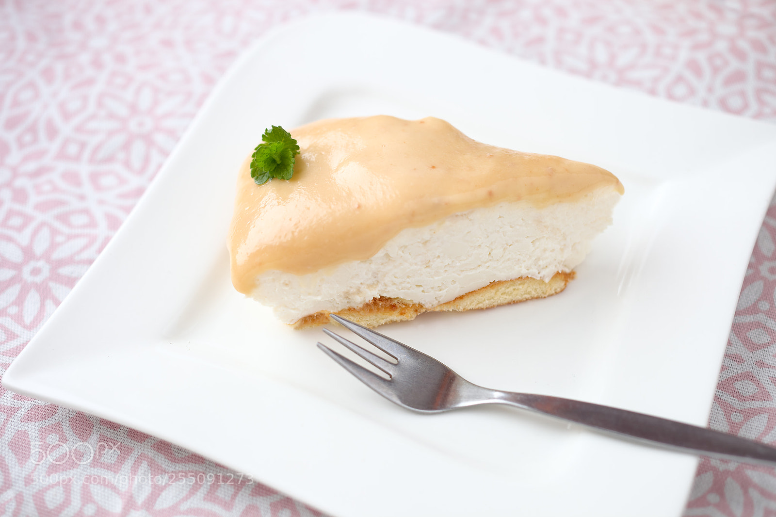 Canon EOS 5D Mark II sample photo. Cheesecake with halva photography