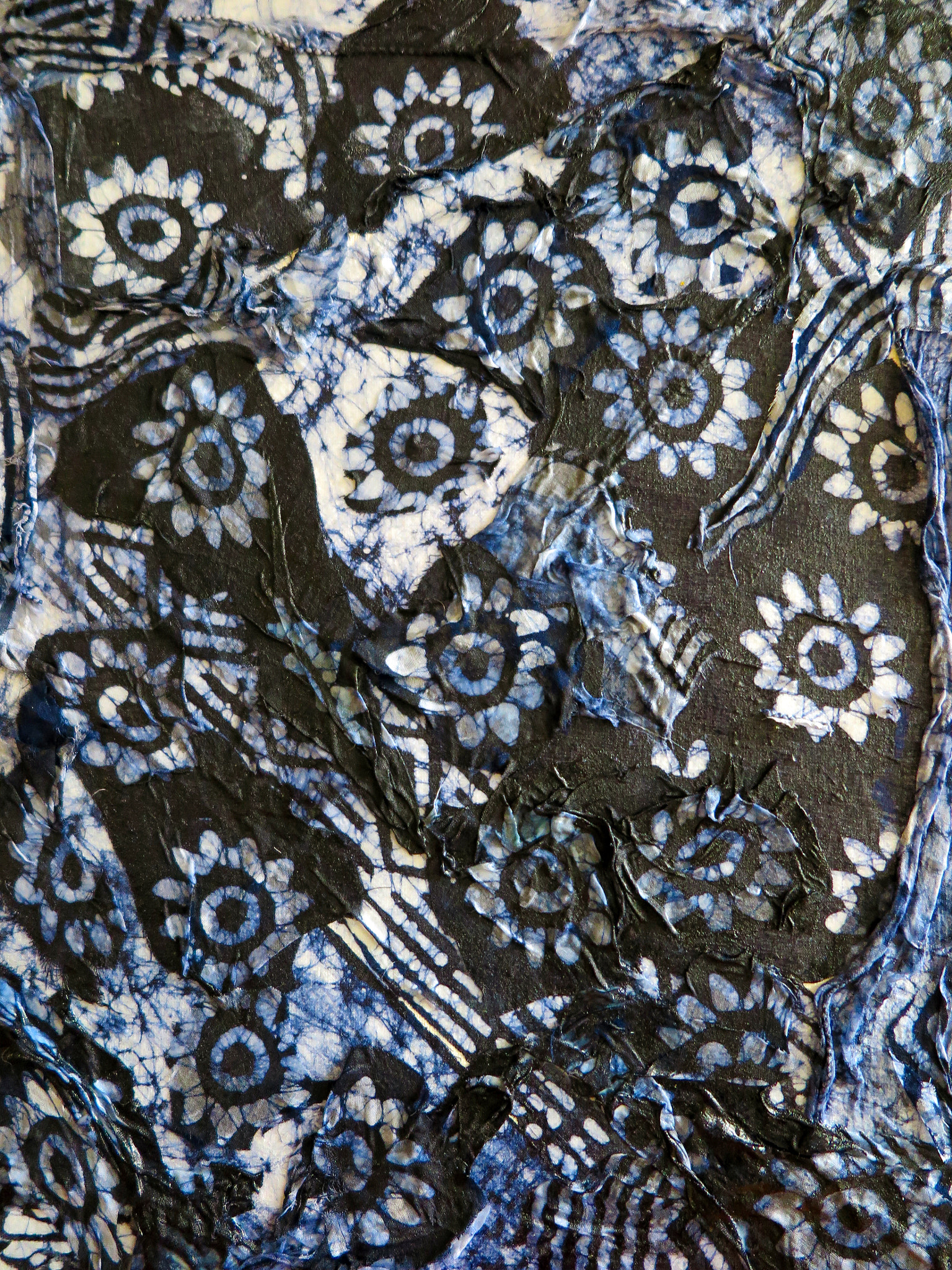 Canon PowerShot G1 X Mark II sample photo. Torn rags photography
