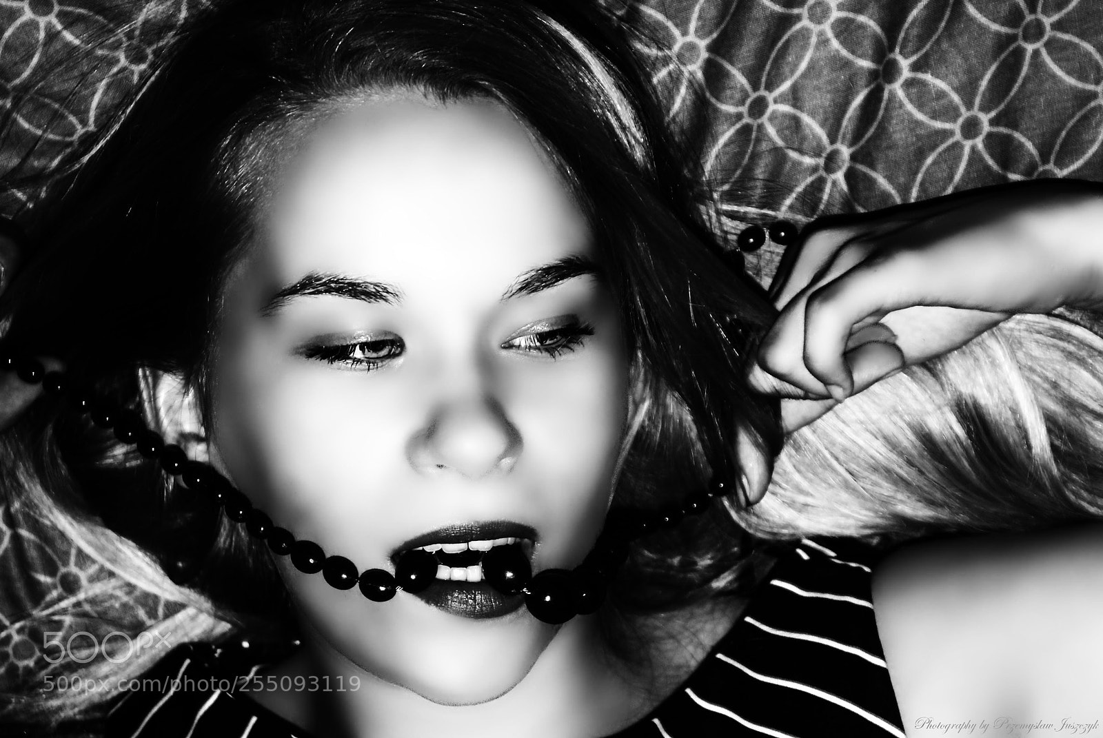 Sony Alpha DSLR-A100 sample photo. Chaplet photography