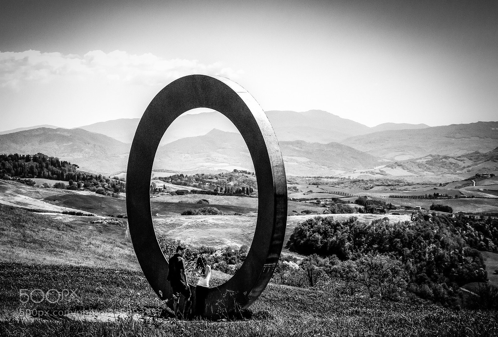Canon EOS 700D (EOS Rebel T5i / EOS Kiss X7i) sample photo. The circle of love photography