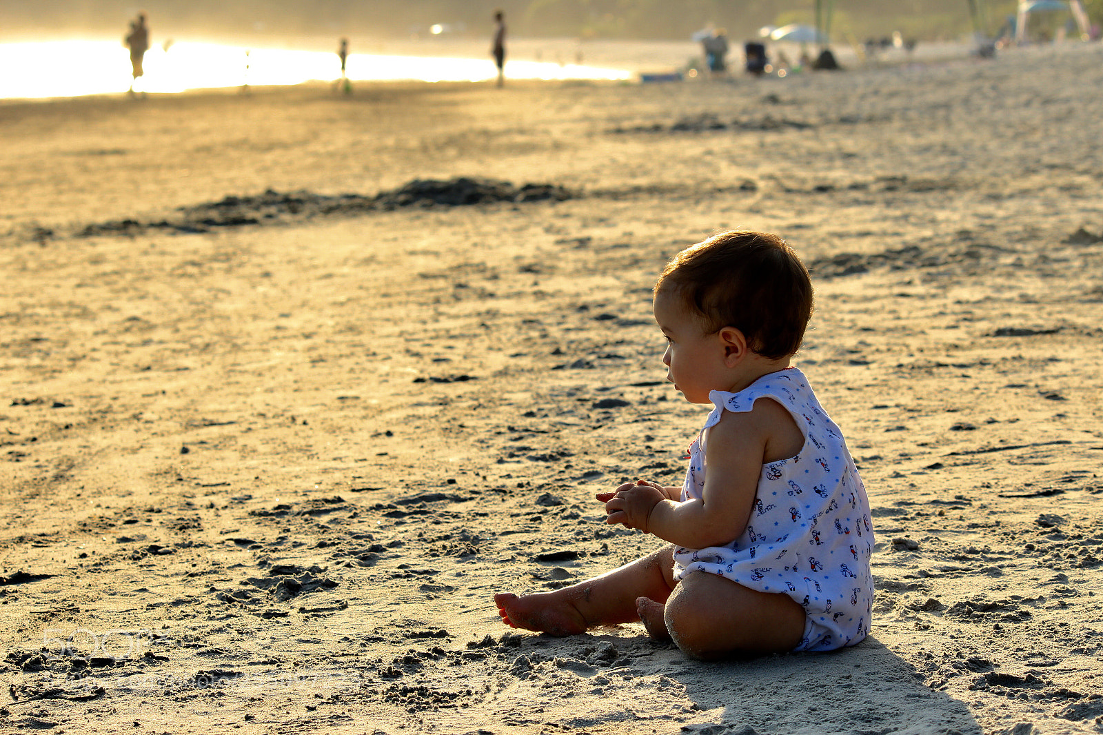 Canon EOS 1300D (EOS Rebel T6 / EOS Kiss X80) sample photo. Baby sunset  photography
