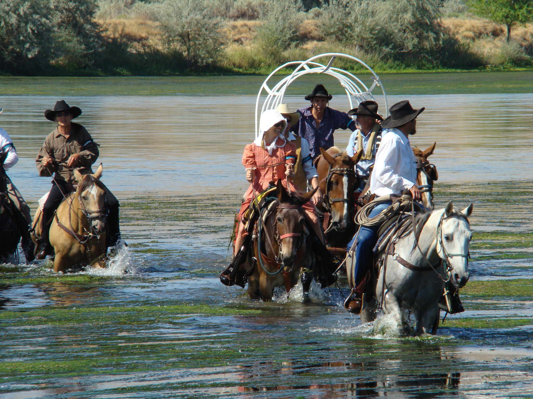 Sony DSC-H9 sample photo. Snake river crossing photography