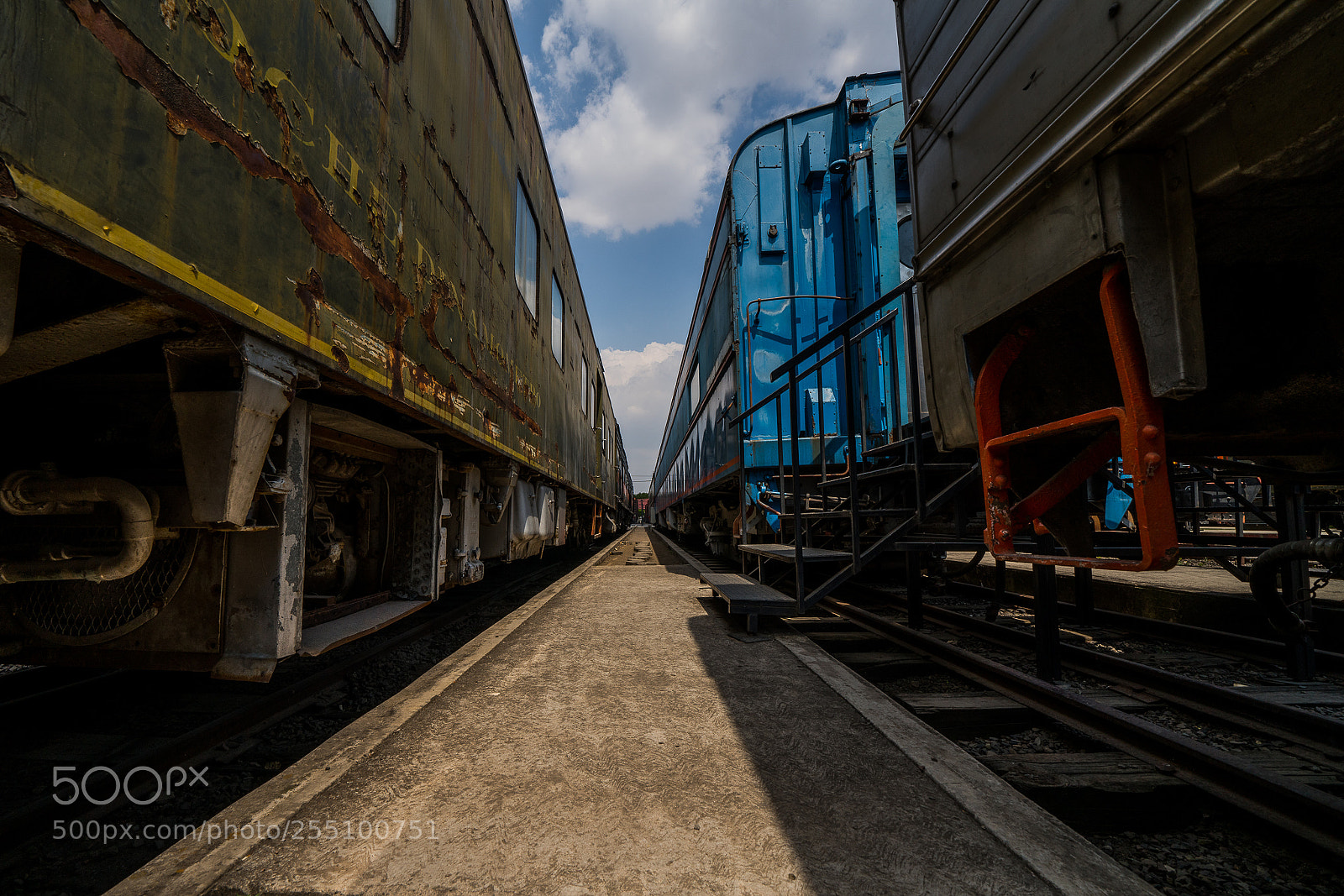 Sony a7R III sample photo. Trenes que se unen photography