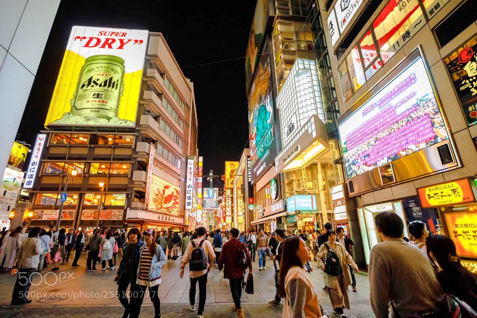 Canon EOS 5D Mark IV sample photo. Osaka japanese beer photography