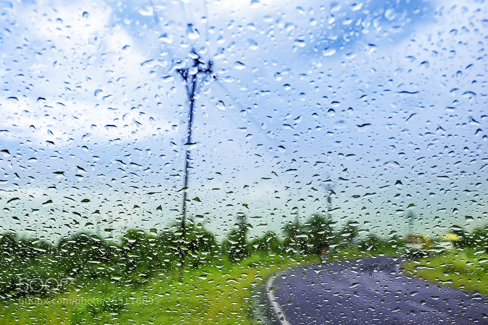 Nikon D5300 sample photo. Natural water drop background.car photography
