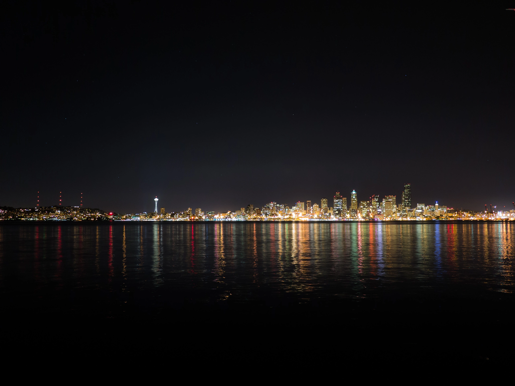 Panasonic Lumix DMC-GF3 sample photo. Seattle by night photography