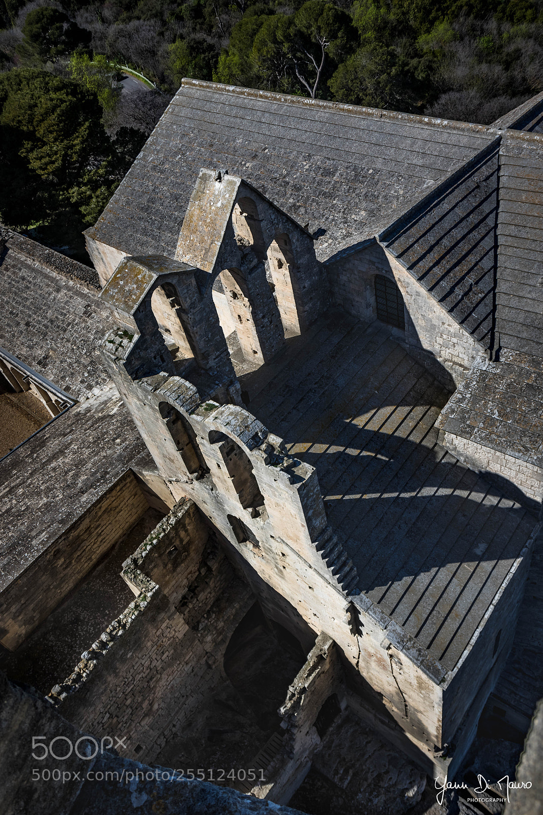 Canon EOS 7D Mark II sample photo. Abbaye de montmajour photography