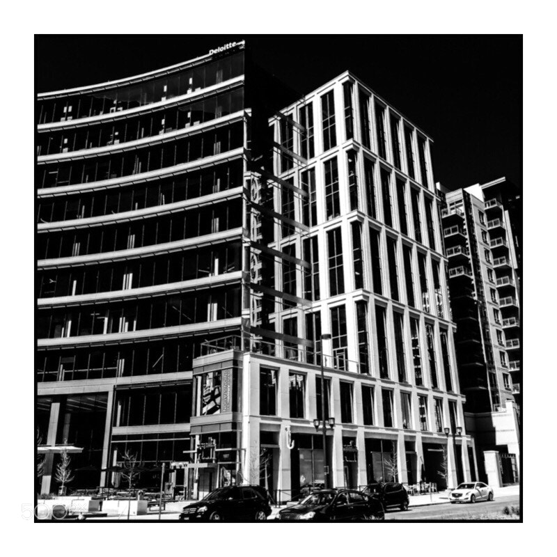 Apple iPhone 5s sample photo. Downtown photography