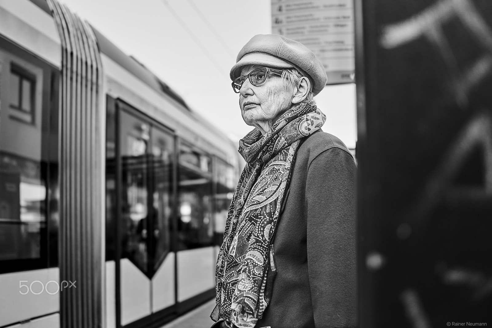 Sony Cyber-shot DSC-RX1R II sample photo. Frau 510 b&w photography