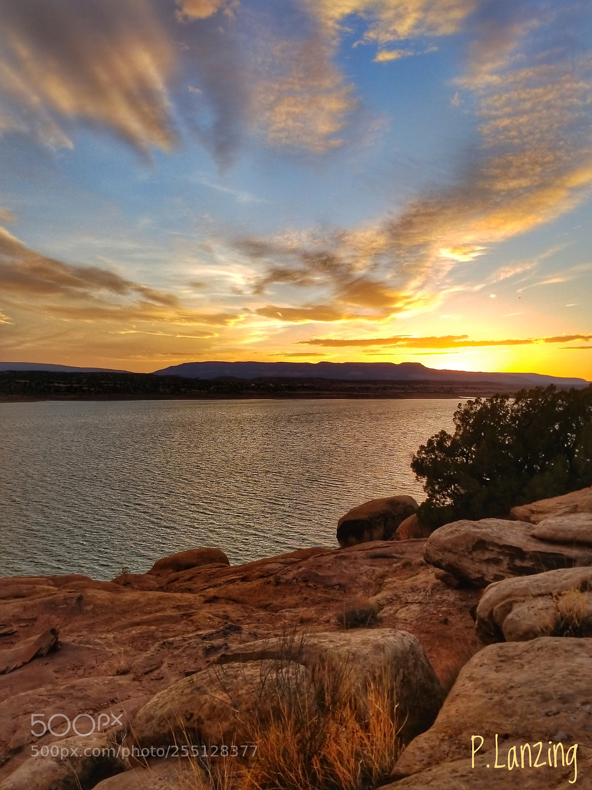 Samsung Galaxy S8+ sample photo. Above lake abiquiu at photography