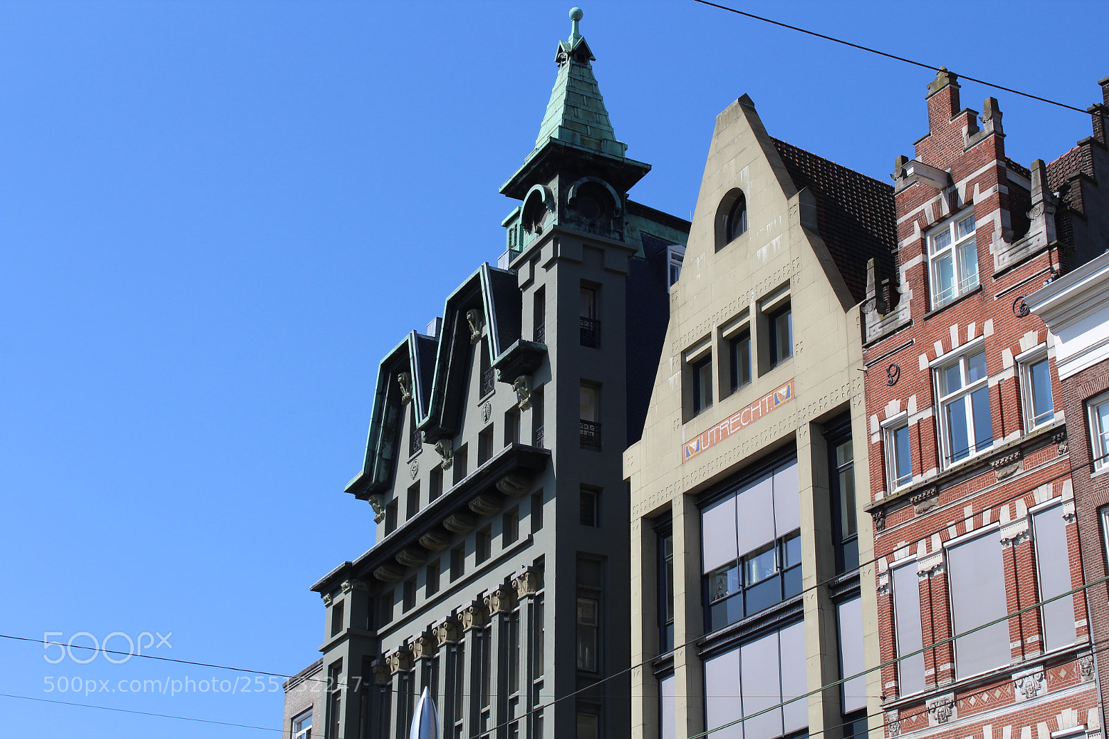 Canon EOS 1300D (EOS Rebel T6 / EOS Kiss X80) sample photo. Nothing but blue skies photography