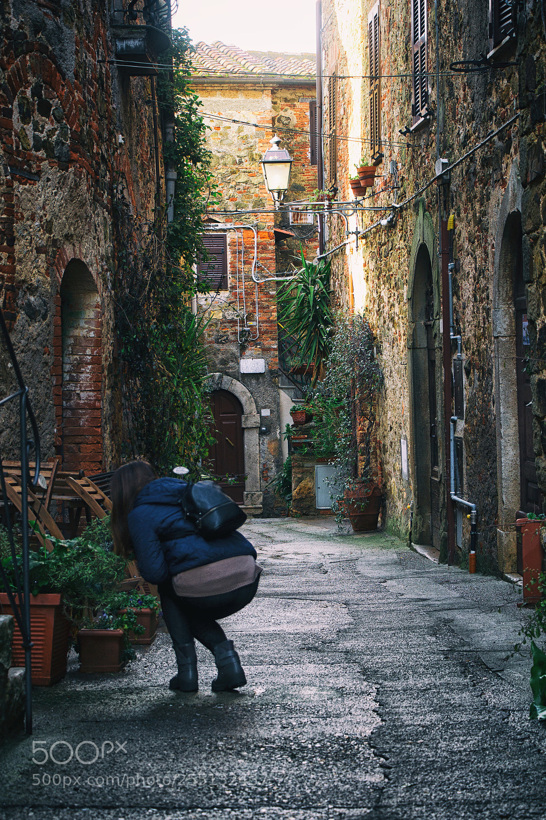 Canon EOS 1200D (EOS Rebel T5 / EOS Kiss X70 / EOS Hi) sample photo. Montemerano alley photography
