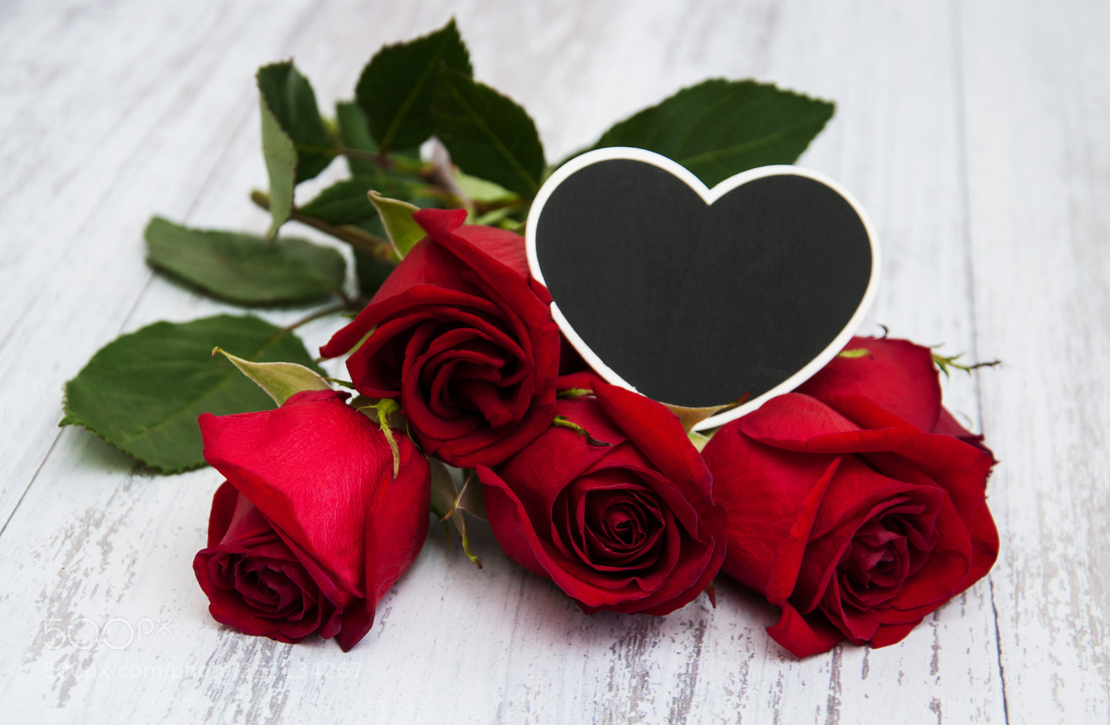 Nikon D90 sample photo. Red roses and heart photography