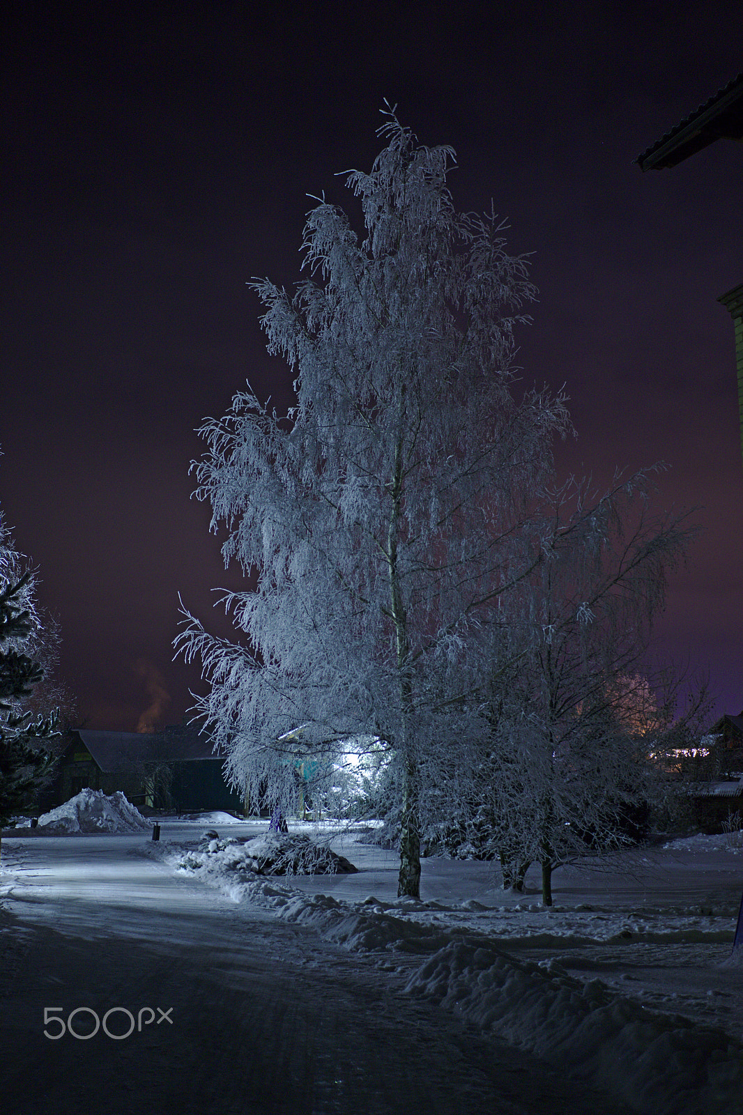 Canon EF 17-40mm F4L USM sample photo. Silent night photography