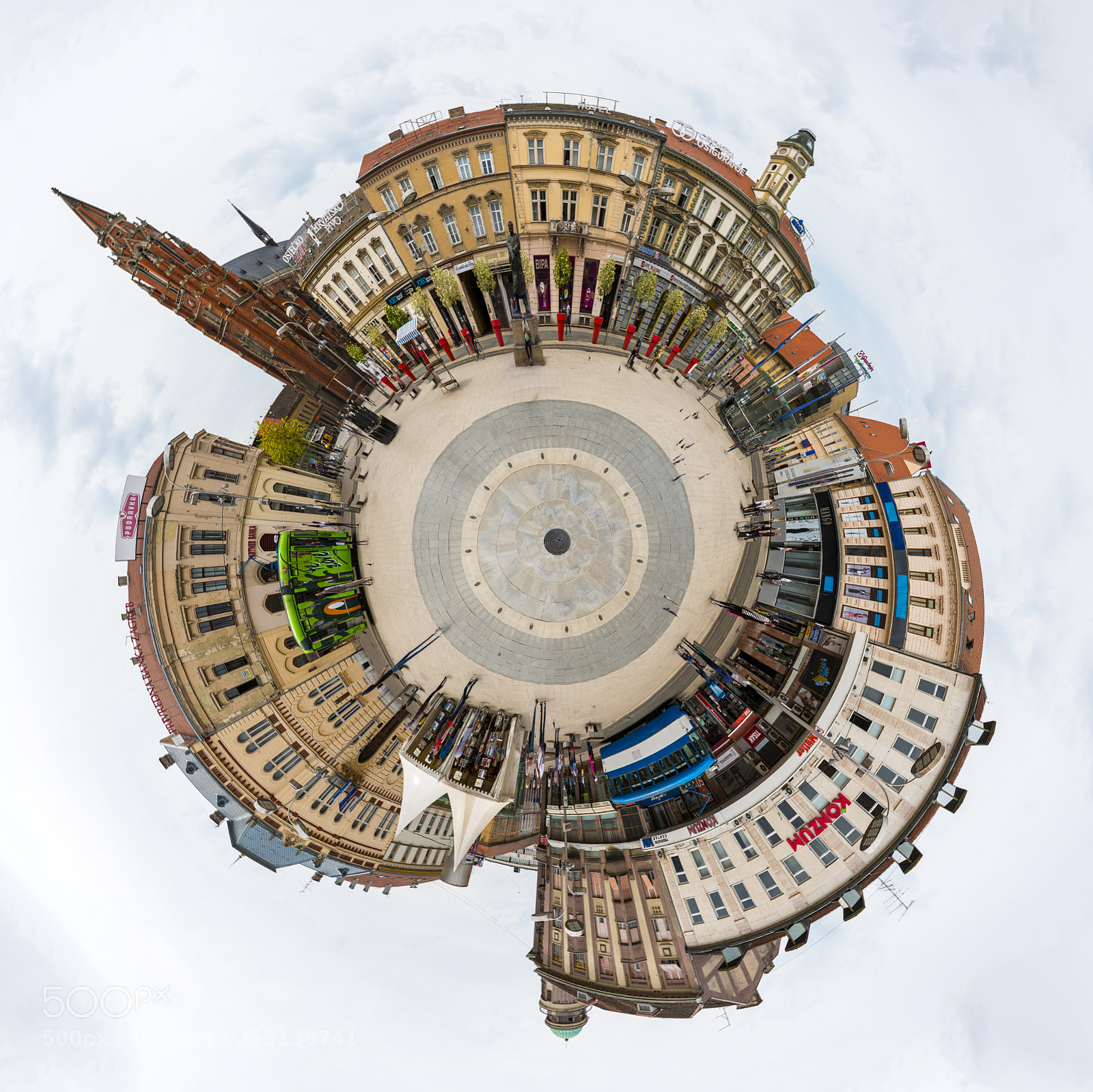 Canon EOS 70D sample photo. Small planet osijek photography