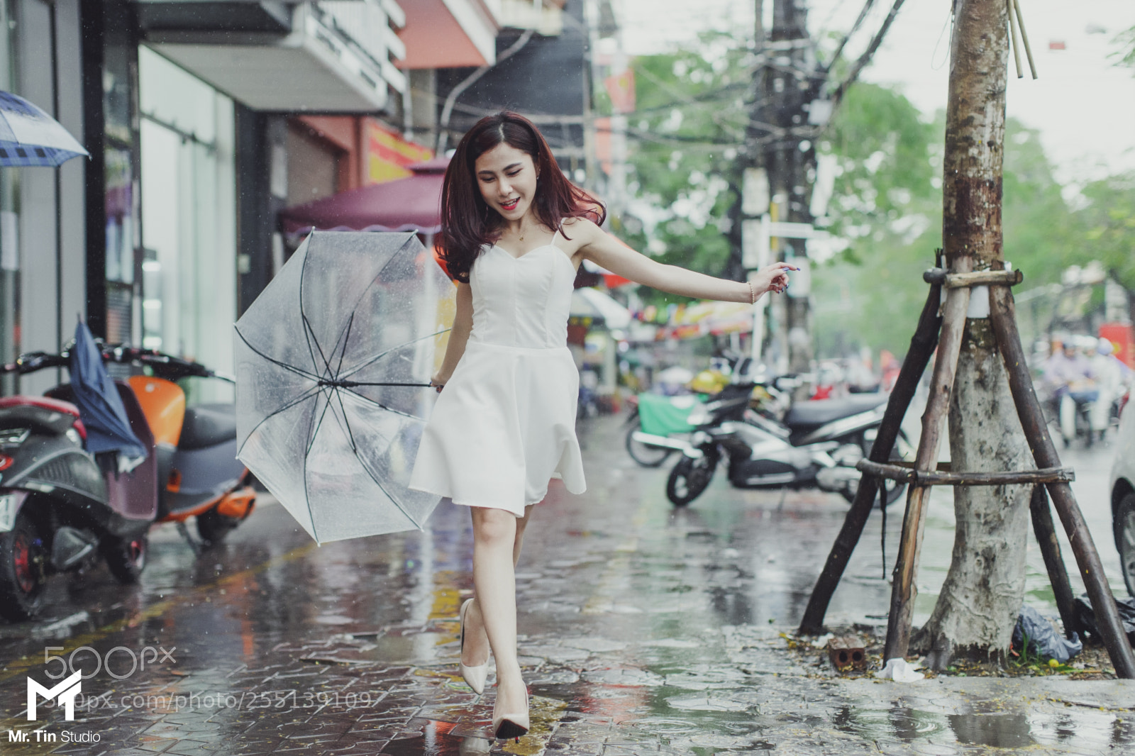 Canon EOS-1D X sample photo. Rain photography