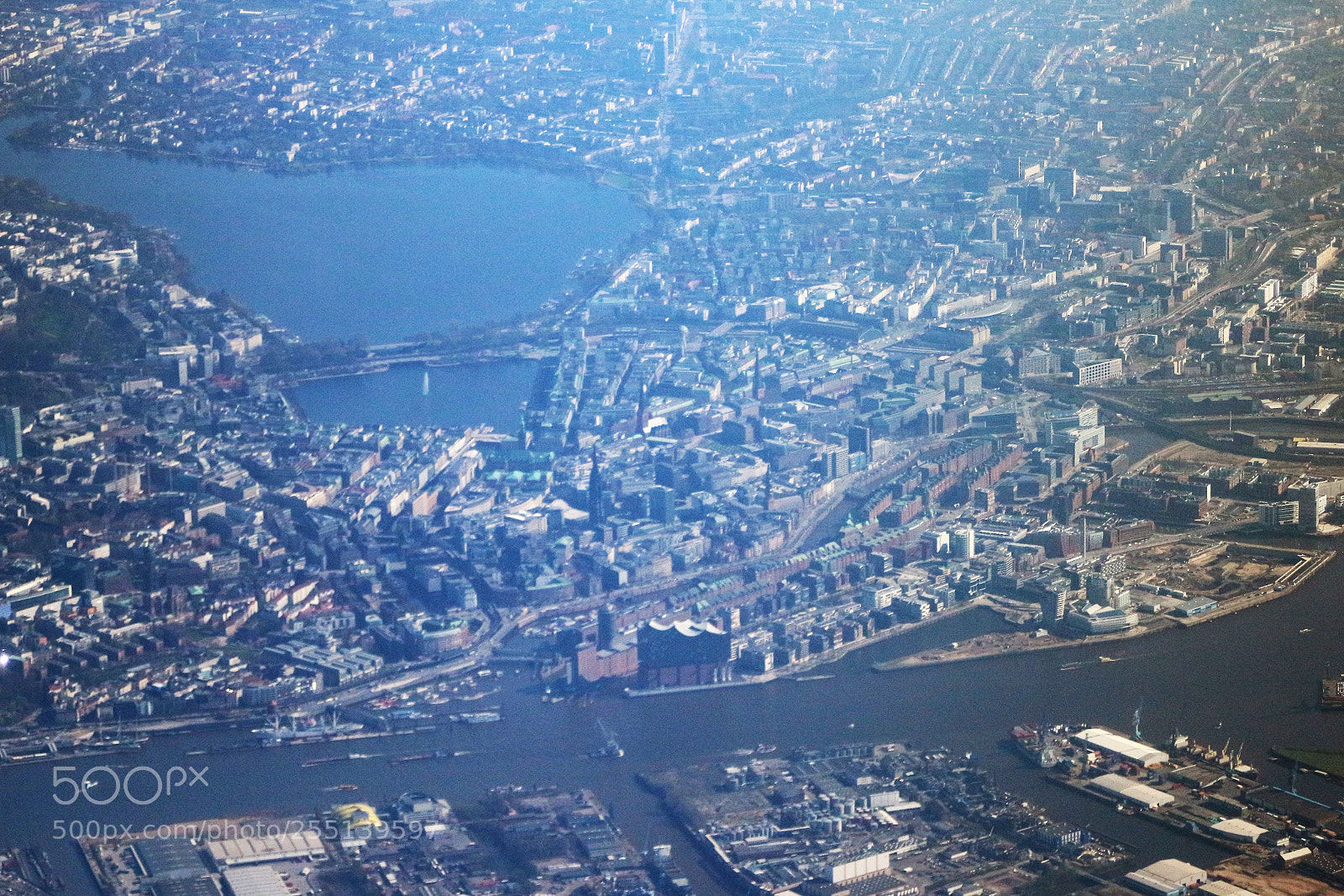 Canon EOS 100D (EOS Rebel SL1 / EOS Kiss X7) sample photo. Hamburg aerial view photography