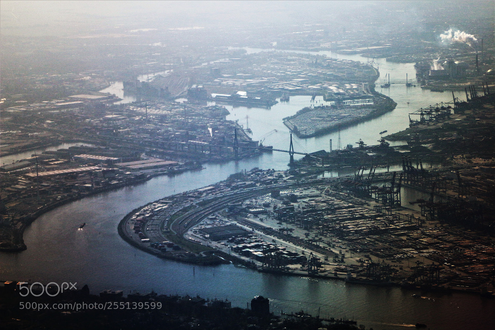 Canon EOS 100D (EOS Rebel SL1 / EOS Kiss X7) sample photo. Harbour of hamburg from photography