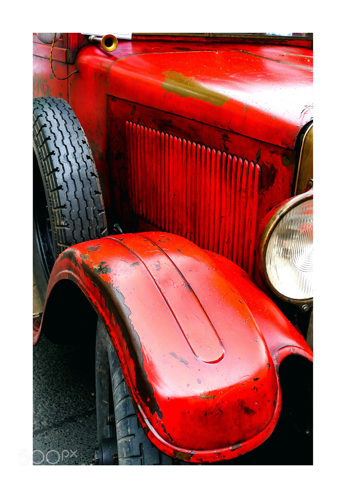 Panasonic Lumix DMC-FZ1000 sample photo. Carrosserie photography