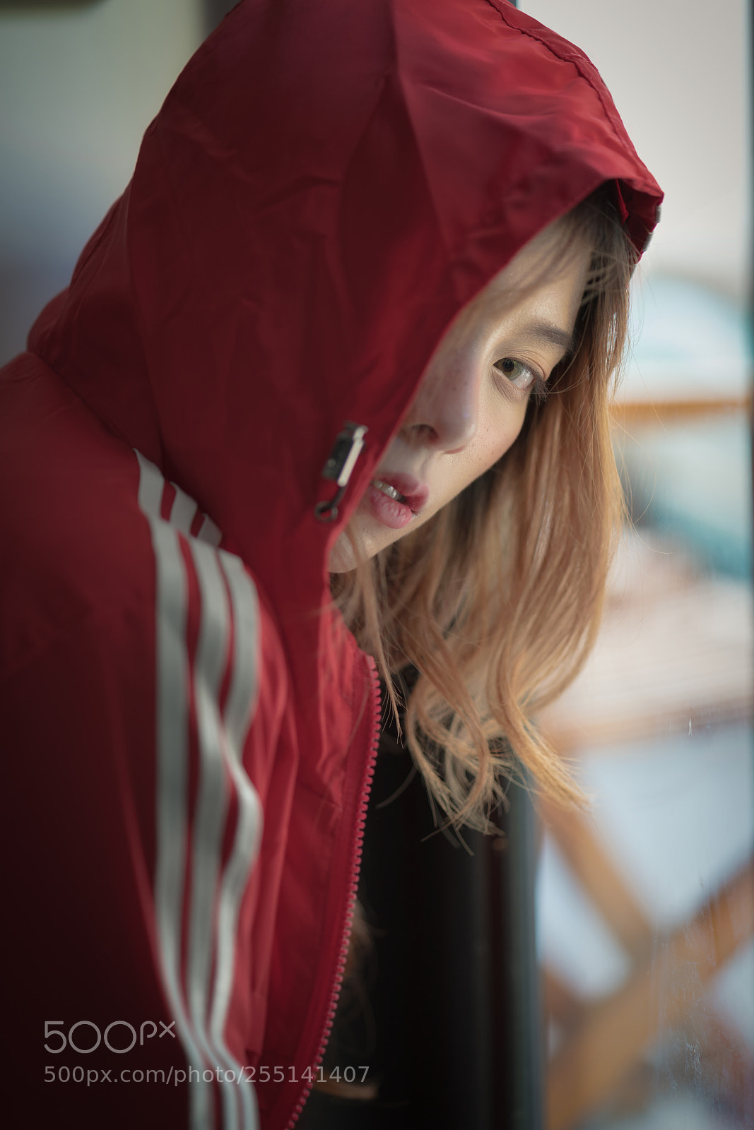 Sony a7R III sample photo. The woman in red photography