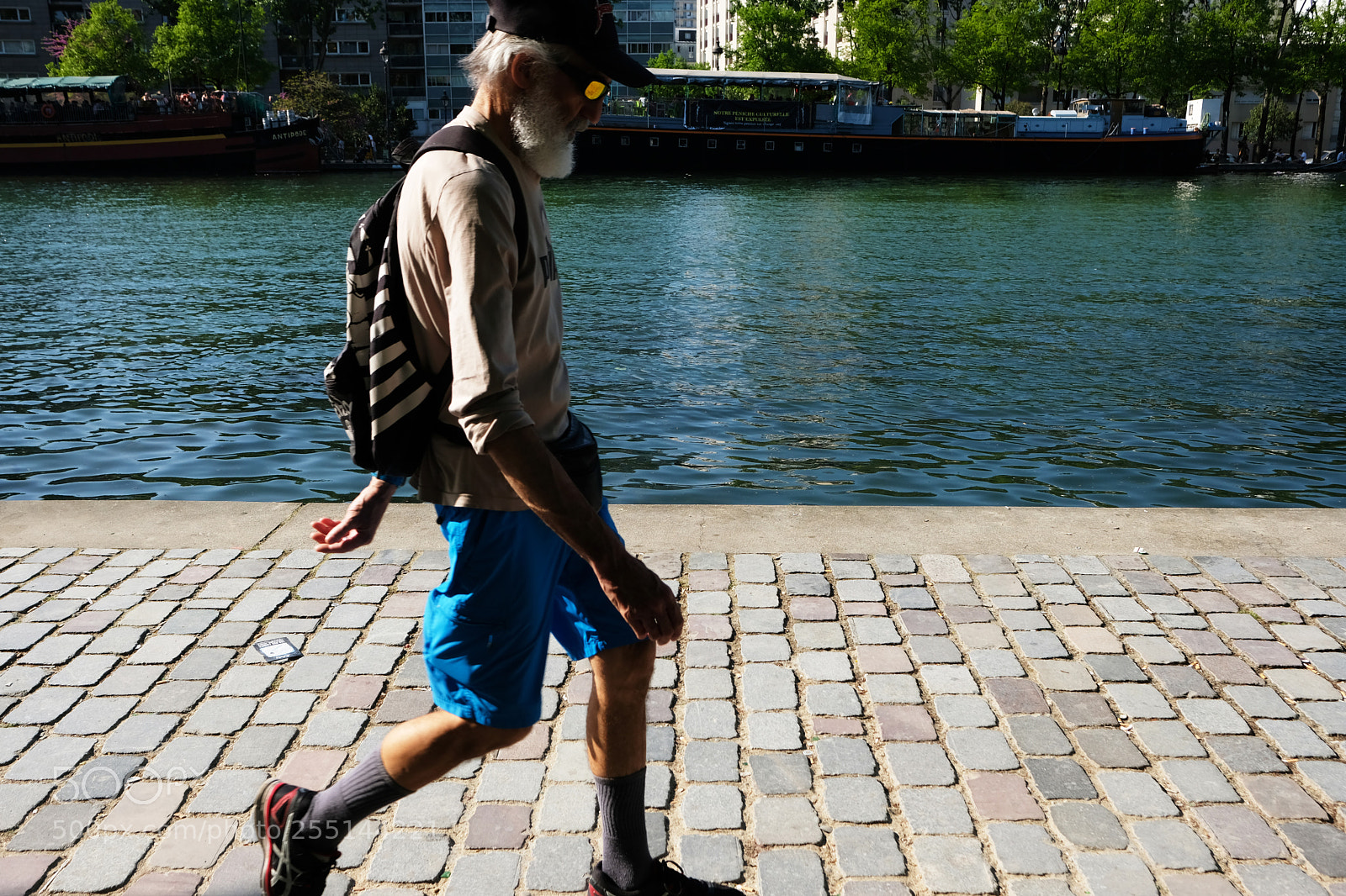 Fujifilm X-T20 sample photo. Barbu ( serie walkers ) photography
