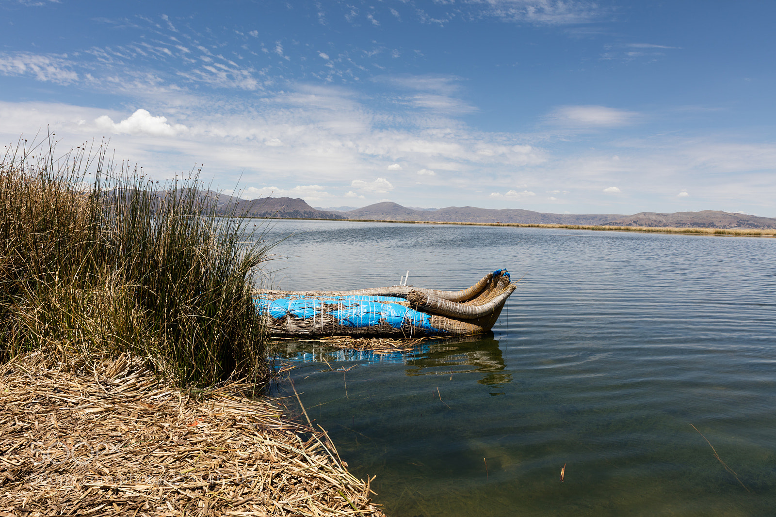 Canon EOS 5DS R sample photo. Boat in the uro photography
