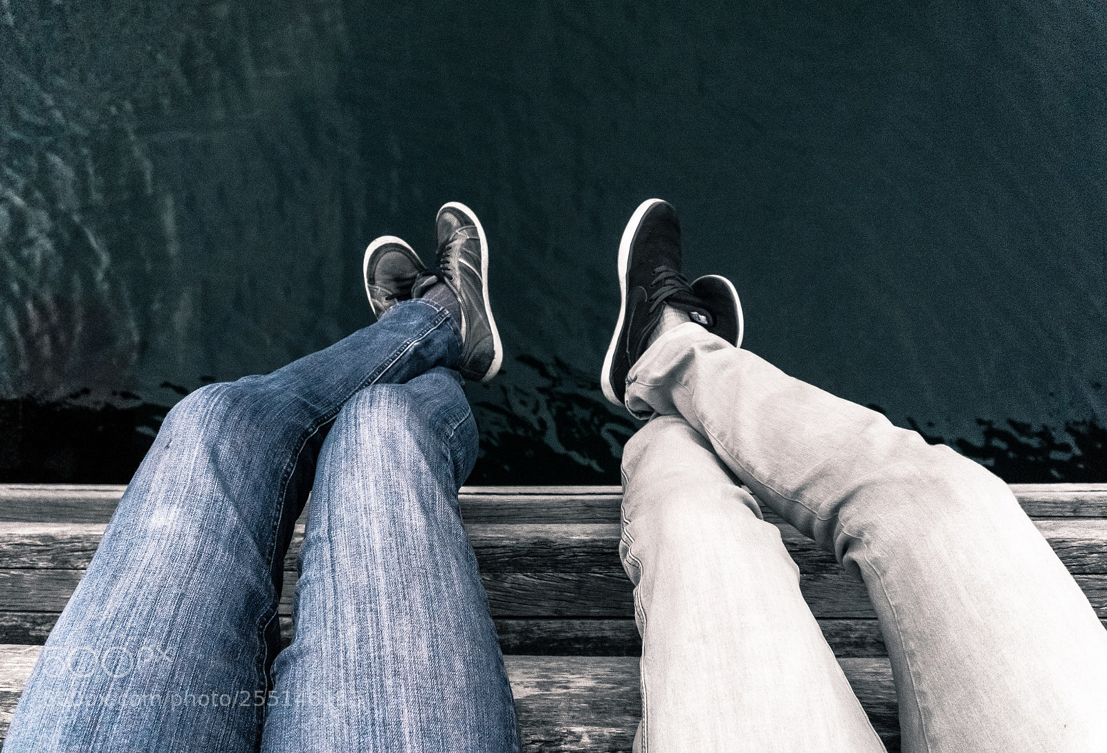 Sony Alpha NEX-5R sample photo. Lovers on edge photography