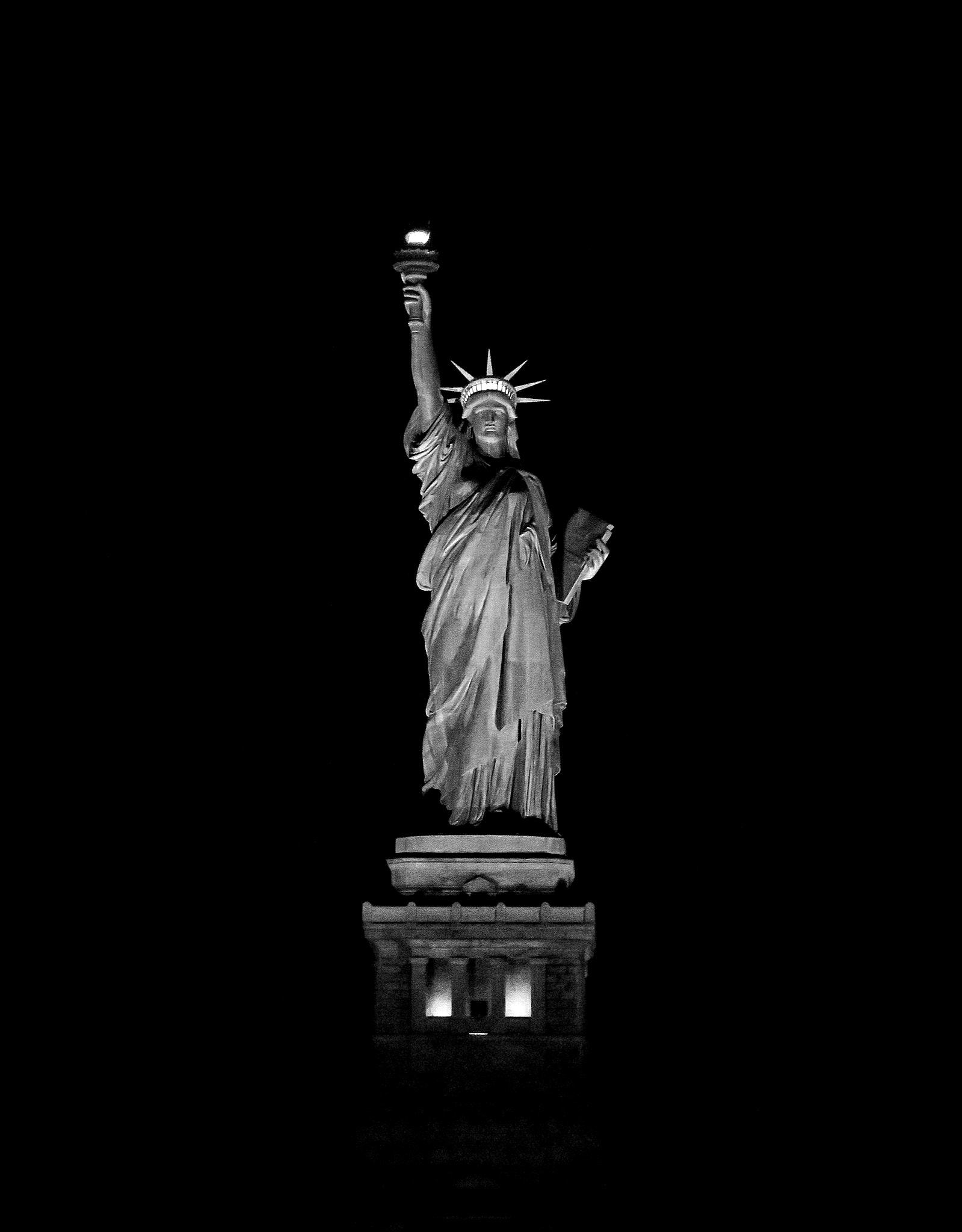 Canon PowerShot G9 X sample photo. Statue of liberty photography