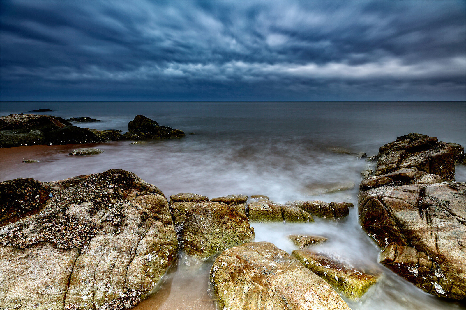 Canon EOS 5DS R sample photo. Cloudy  photography