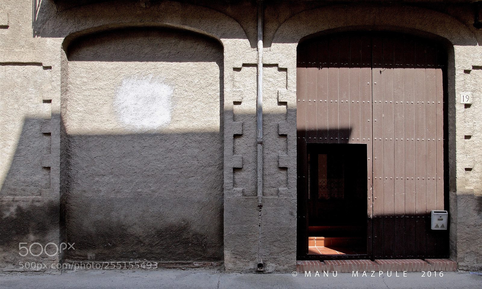 Canon EOS 70D sample photo. 308. girona. catalunya... no passing... photography