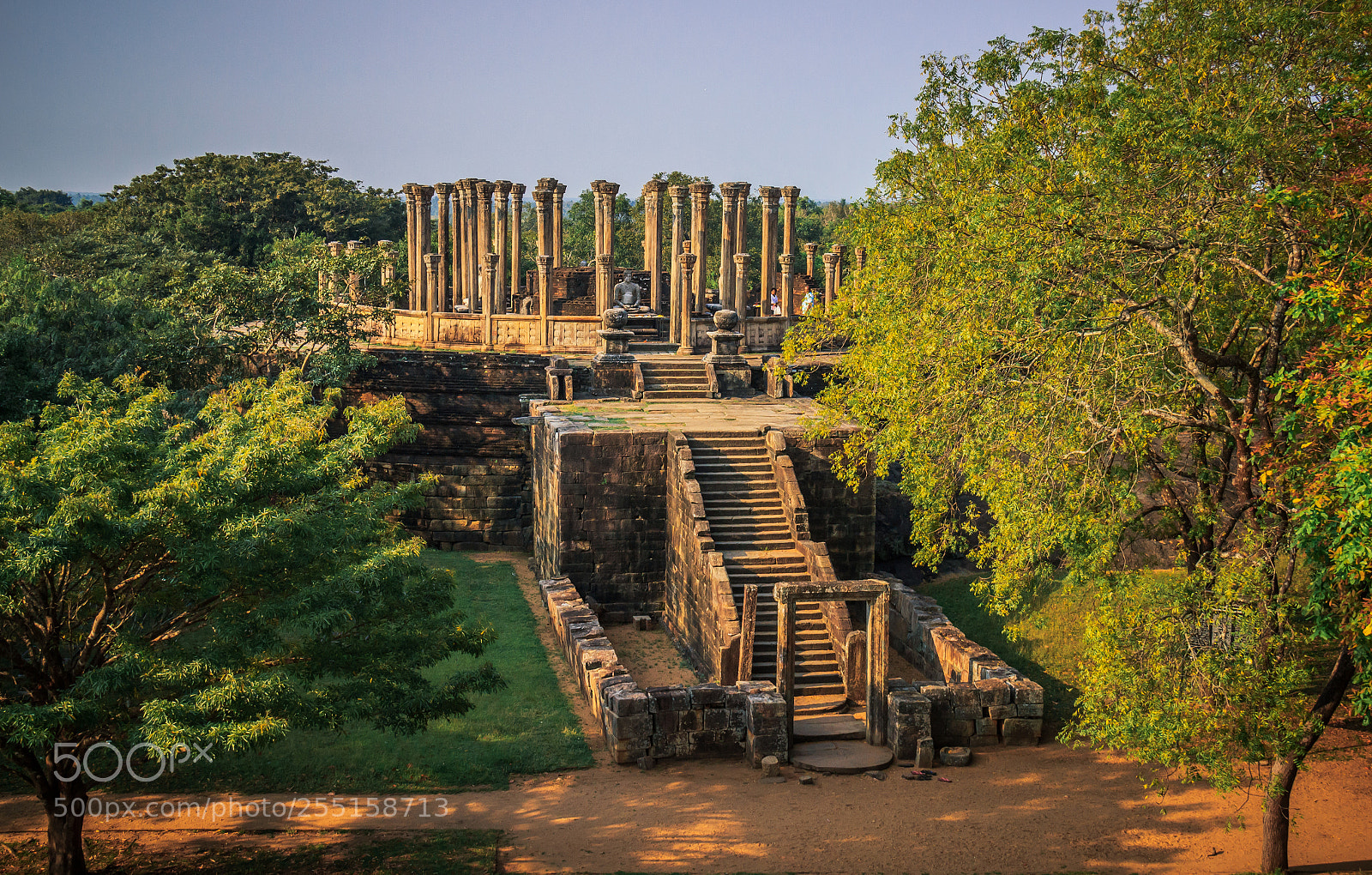Canon EOS 600D (Rebel EOS T3i / EOS Kiss X5) sample photo. The medirigiriya vatadage, sri photography