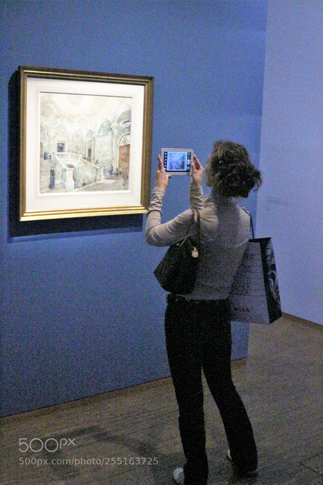 Canon EOS 100D (EOS Rebel SL1 / EOS Kiss X7) sample photo. People in museum - 7 photography