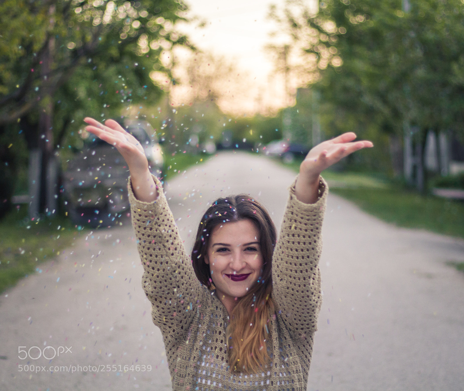 Canon EOS 700D (EOS Rebel T5i / EOS Kiss X7i) sample photo. Throw some confetti photography