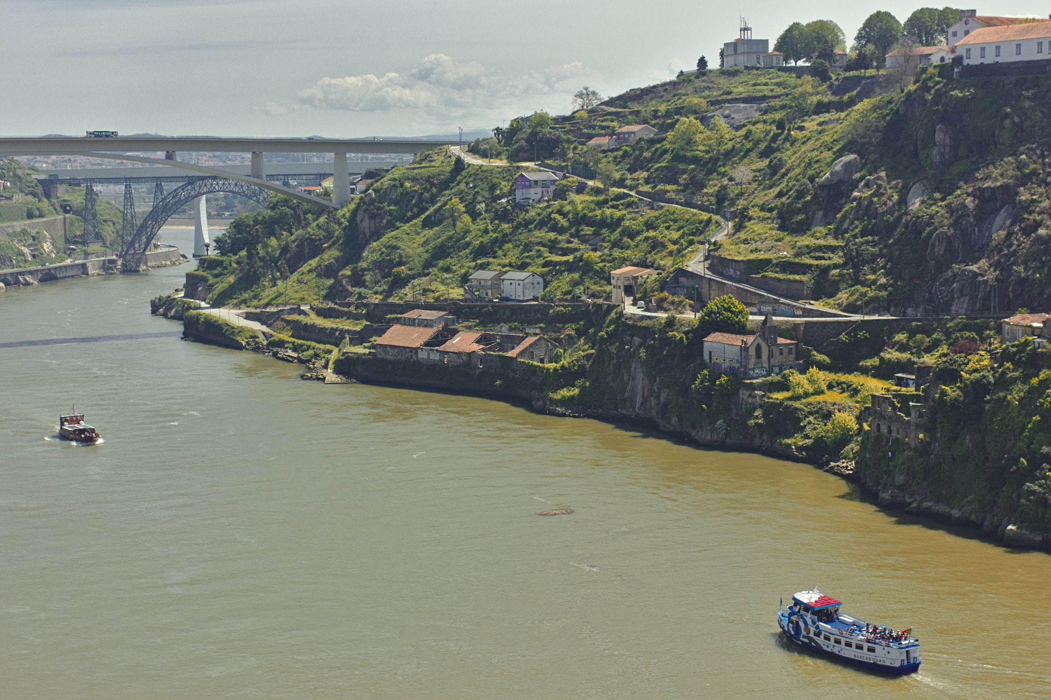 Canon EOS 550D (EOS Rebel T2i / EOS Kiss X4) sample photo. Rio douro, porto photography