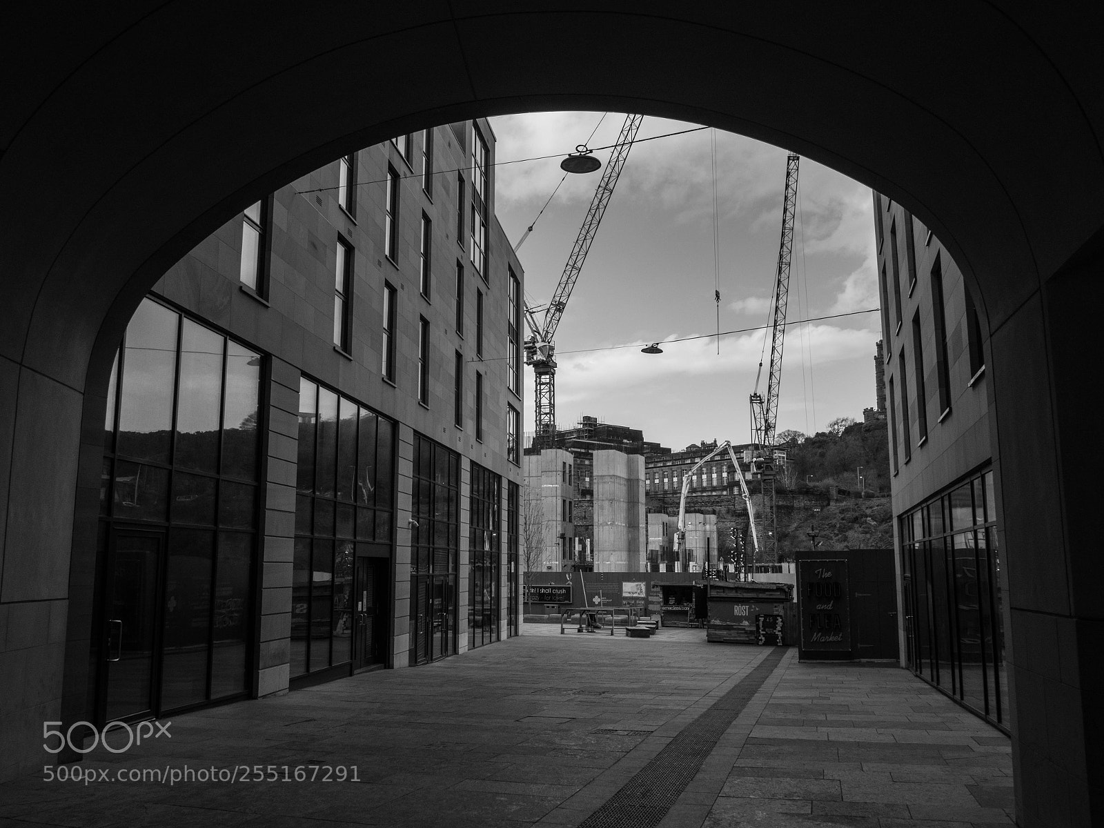 Panasonic Lumix DMC-GX8 sample photo. -1803_royal mile monochrome105105.jpg photography
