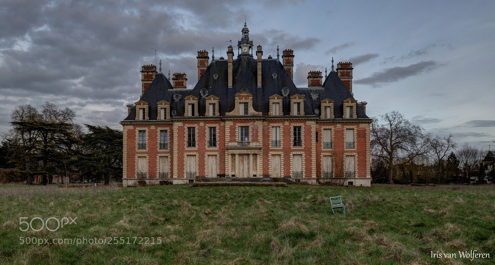 Canon EOS 6D Mark II sample photo. Moulinsart photography