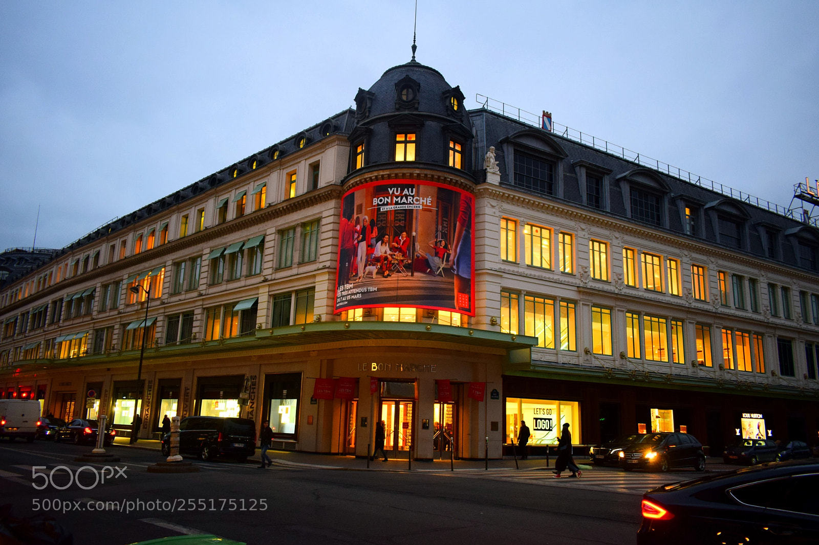 Nikon D3300 sample photo. Bon marche, paris, france photography