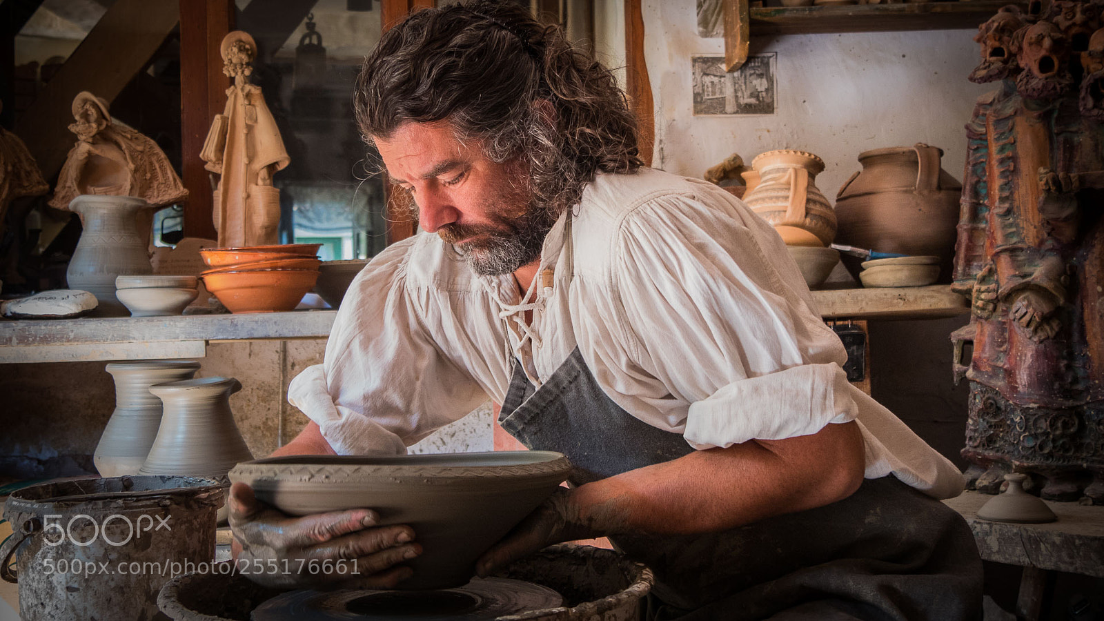 Panasonic Lumix DMC-GH4 sample photo. Potter at work, romania photography