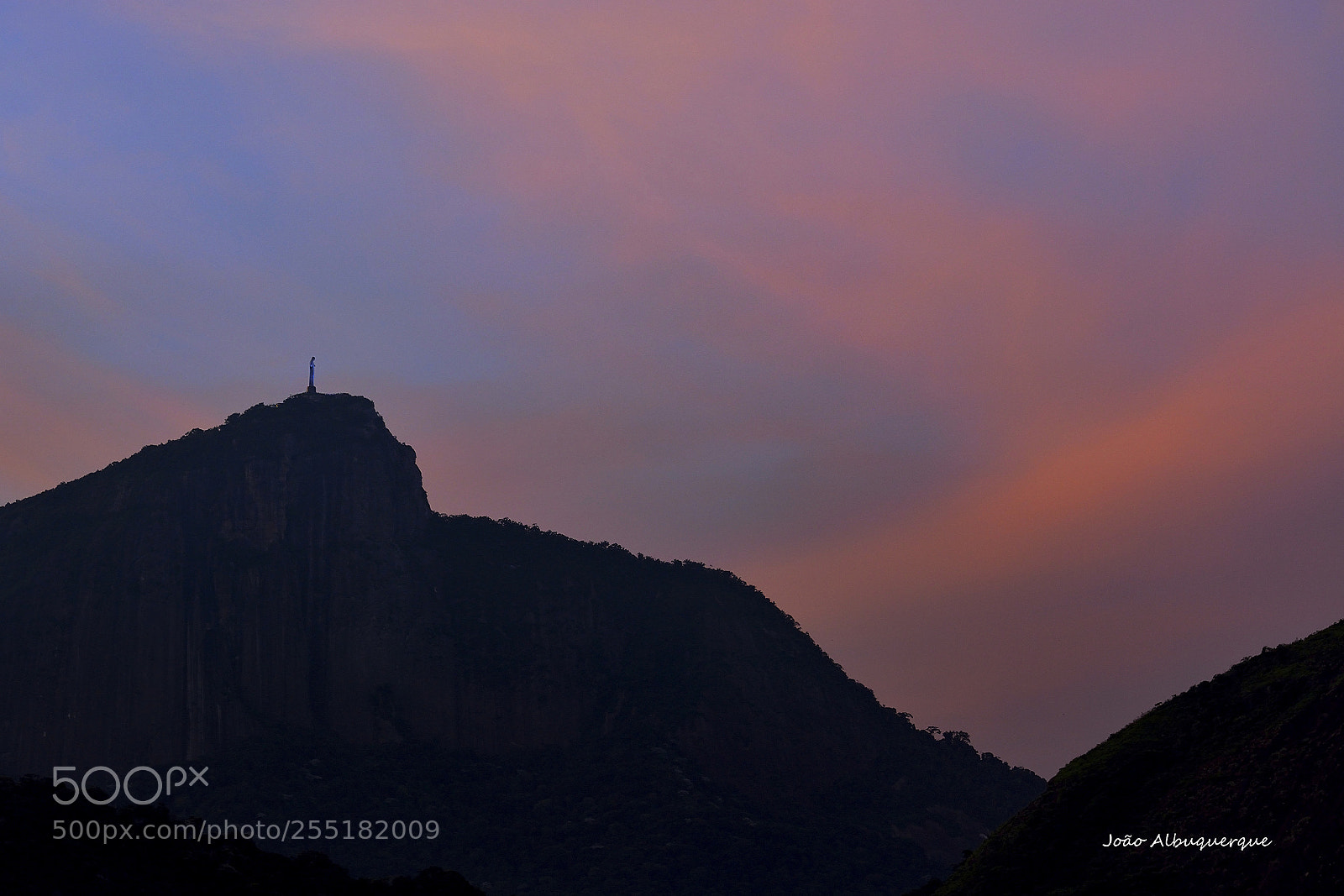 Nikon D5200 sample photo. Sunset over the statue photography