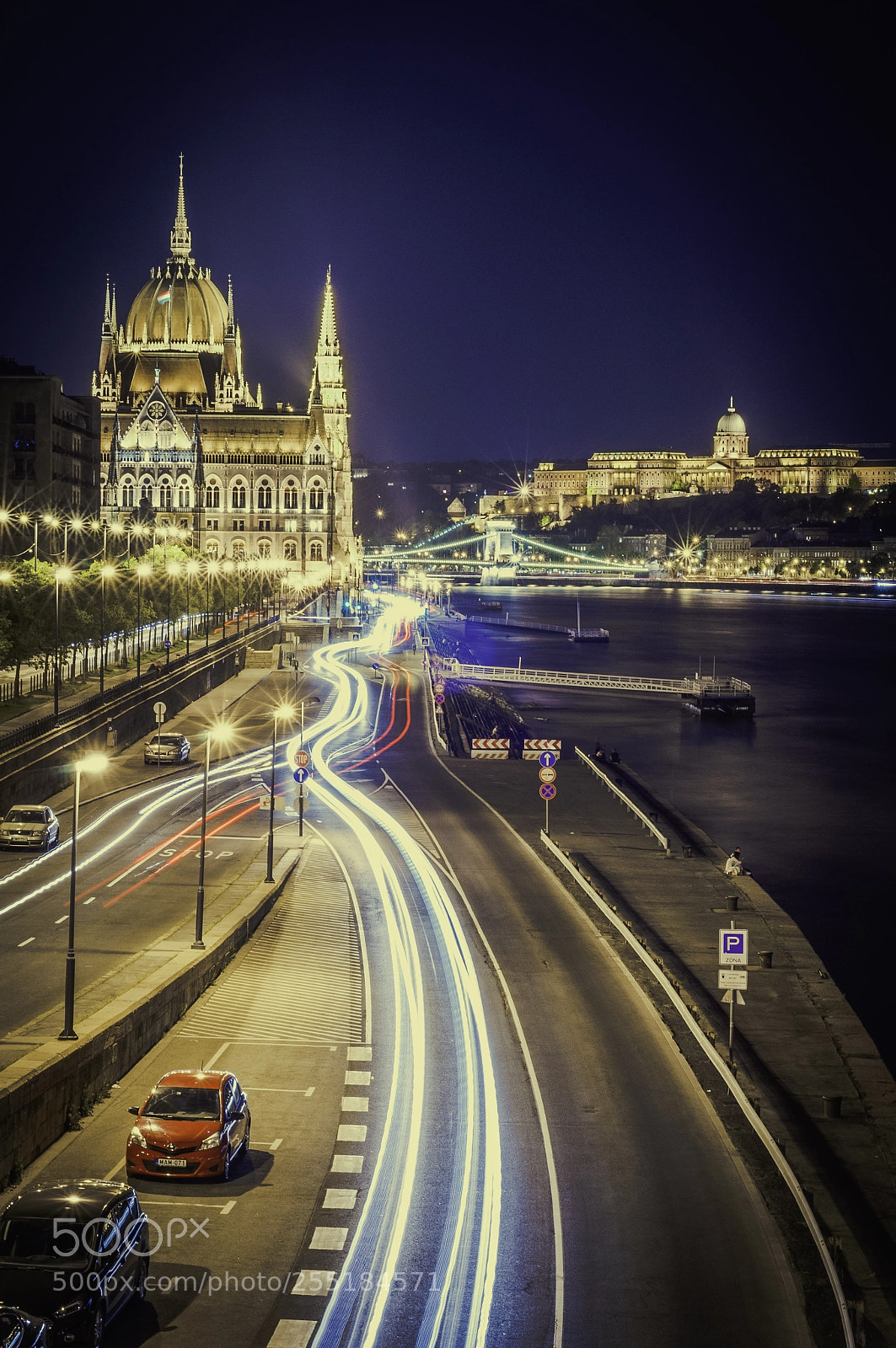Nikon D90 sample photo. Lights in budapest photography
